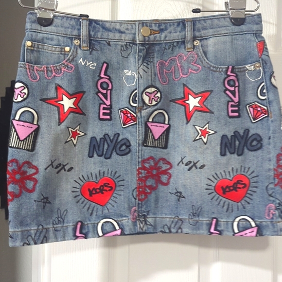 Unique Embroidered Graffiti NYC KORS Mini Denim Skirt Size 4 - Picture 3 of 16